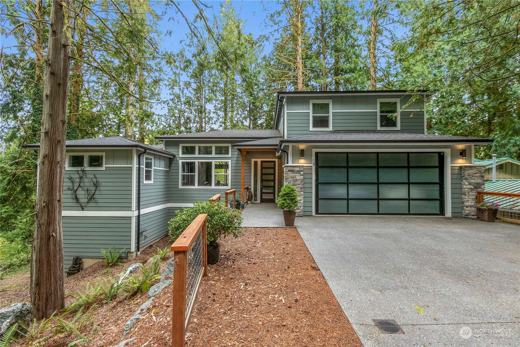13 Sudden Valley DR, Bellingham, WA 98229