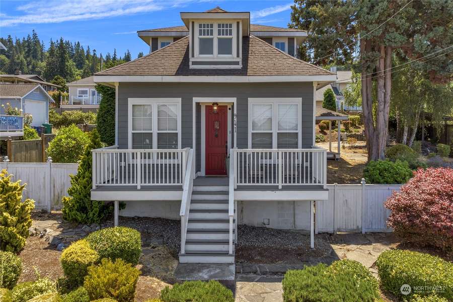 941 2nd ST, Mukilteo, WA 98275