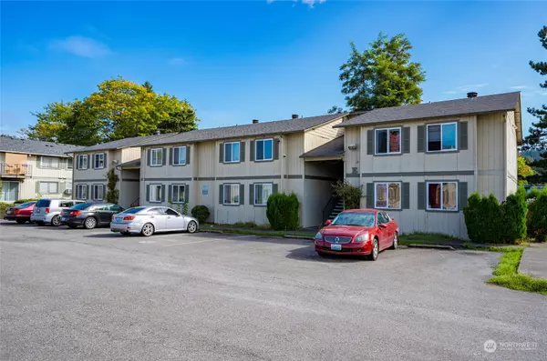 1617 Maple LN #E3, Kent, WA 98030