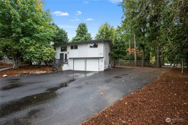 17606 Larch WAY, Lynnwood, WA 98037