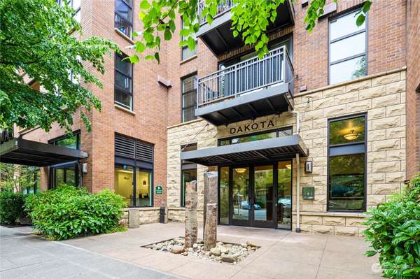 4116 California AVE SW #313, Seattle, WA 98116