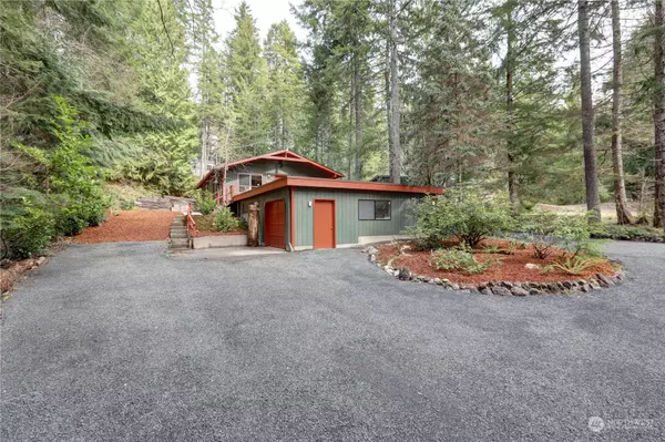 170 N Duckabush LOOP W, Hoodsport, WA 98548