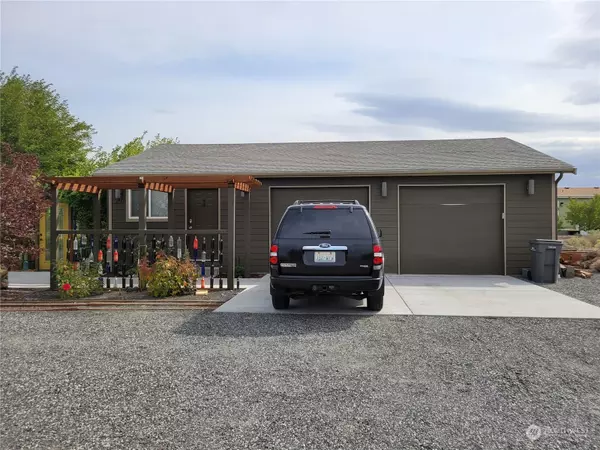 Mattawa, WA 99349,207 Green Laurel Pl SW