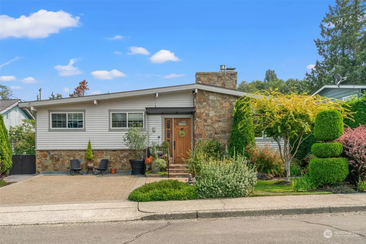 Edmonds, WA 98020,1141 A AVE S