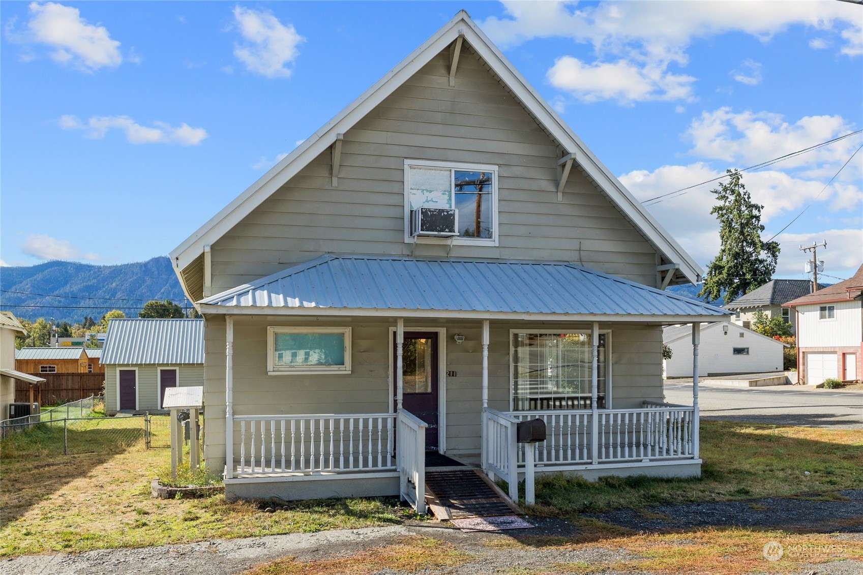 211 W 2nd ST, Cle Elum, WA 98922