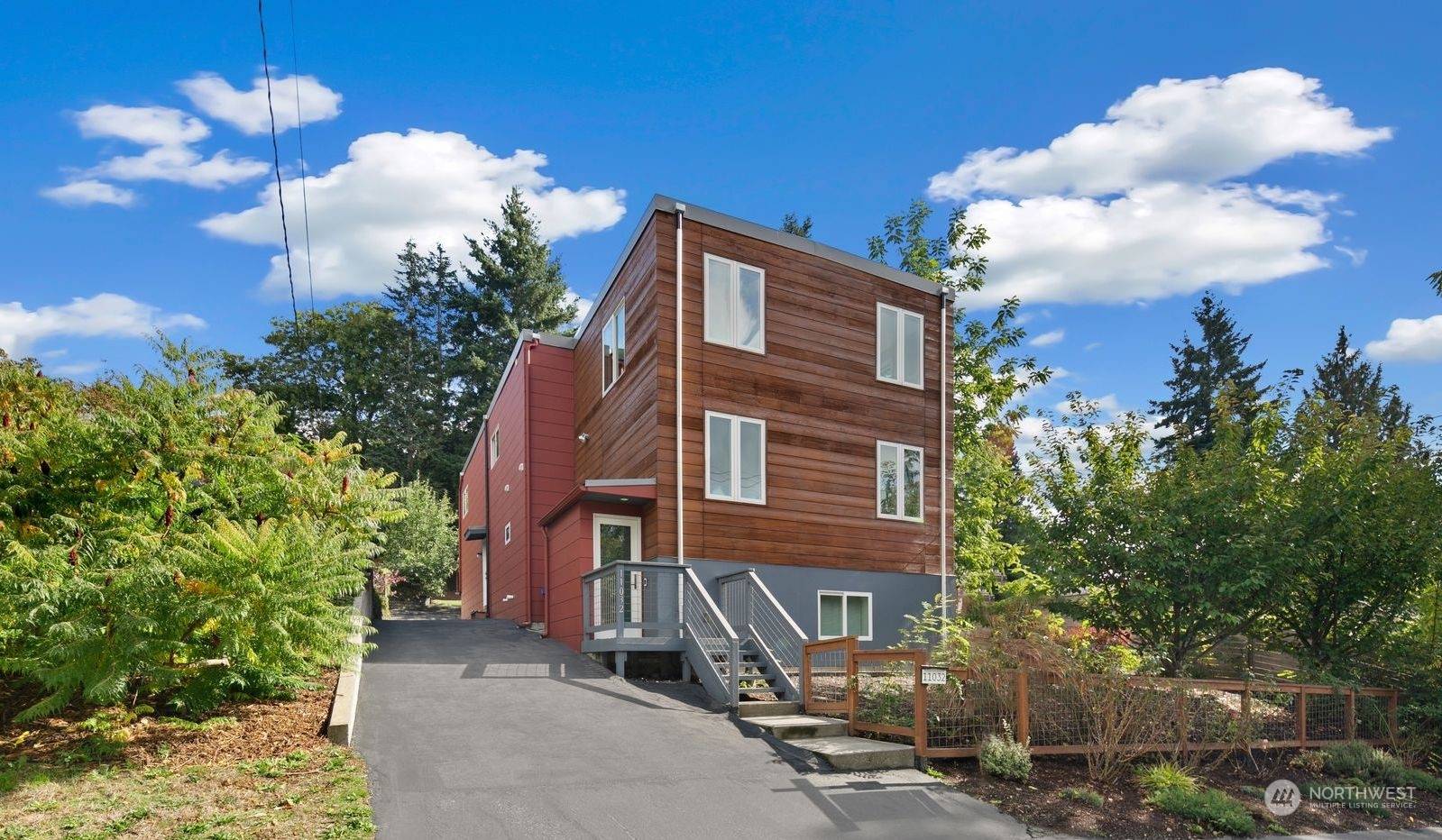 11032 38th AVE NE, Seattle, WA 98125