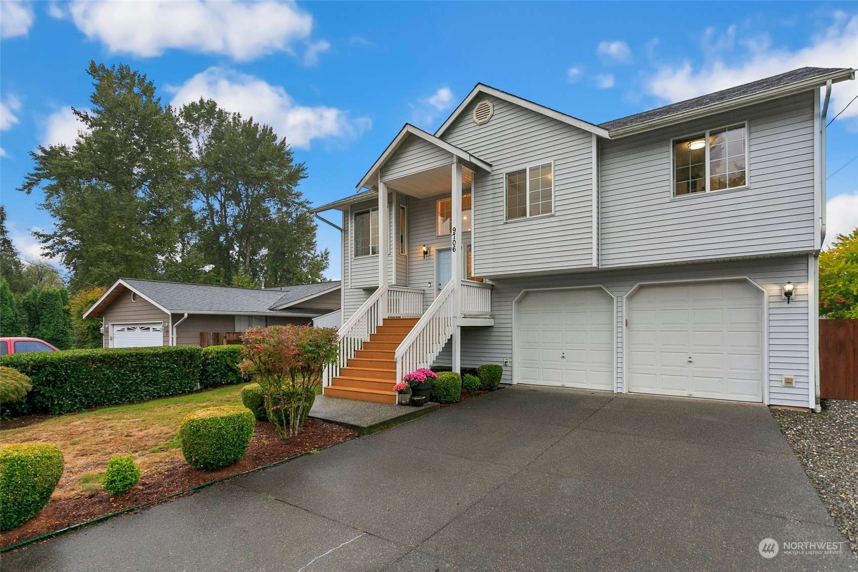 9706 Sharon DR, Everett, WA 98204