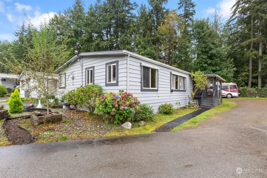 132 Sereno Circle DR, Bremerton, WA 98312