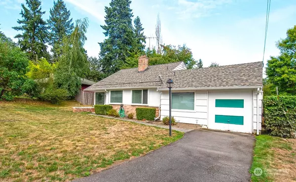 7432 NE 145th ST, Kenmore, WA 98028