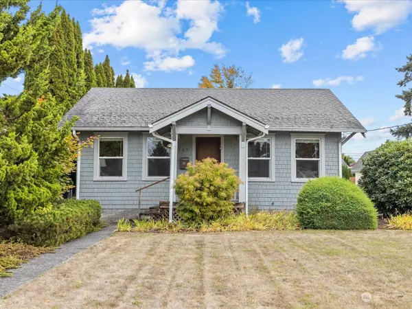 705 4th ST SW, Puyallup, WA 98371