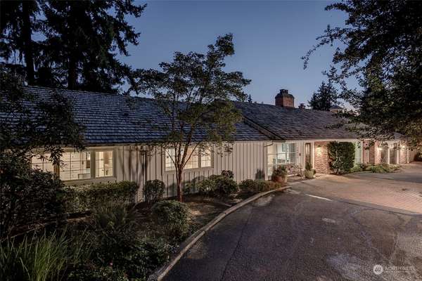 10415 SE 29th ST, Bellevue, WA 98004