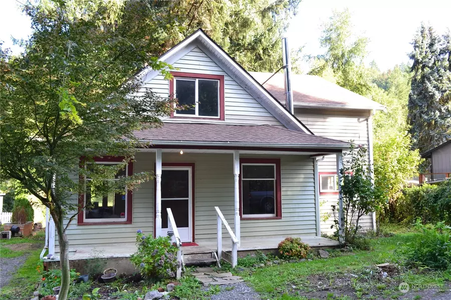 415 Cothary ST, Wilkeson, WA 98396