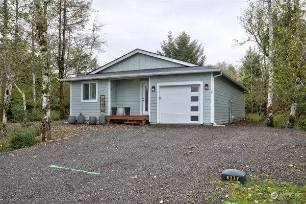 361 Olympic View AVE NE, Ocean Shores, WA 98569