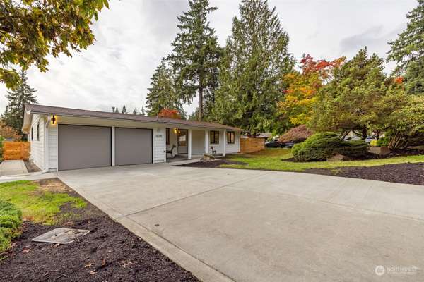 16205 SE 29th ST, Bellevue, WA 98008