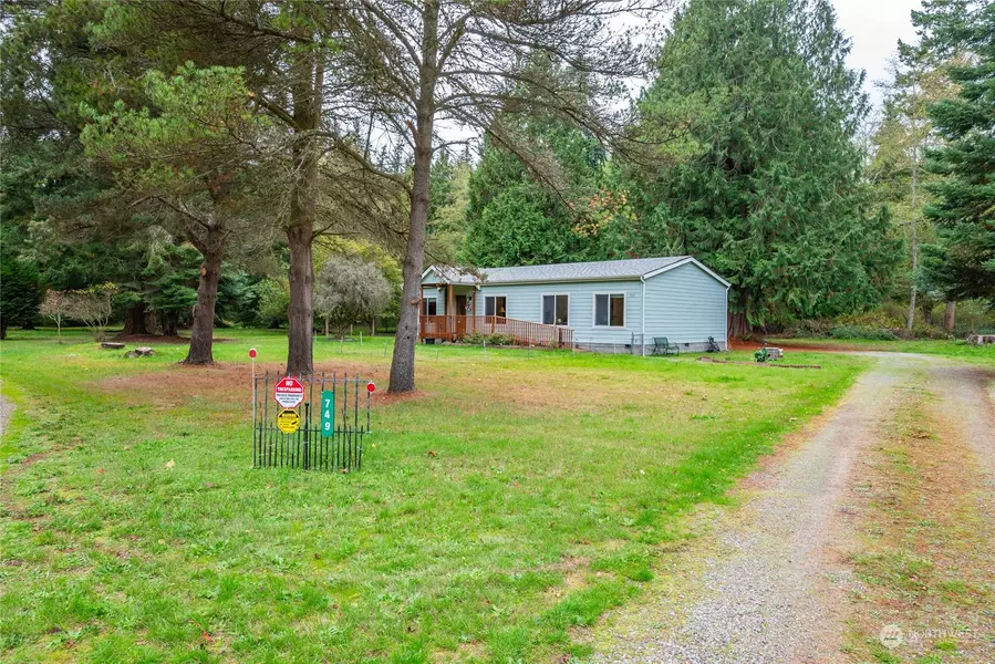 749 Hazzle CT, Coupeville, WA 98239