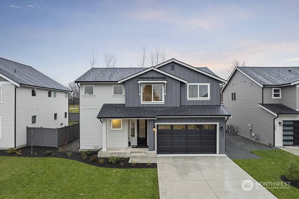 1077 Lindenberger LN, Enumclaw, WA 98022