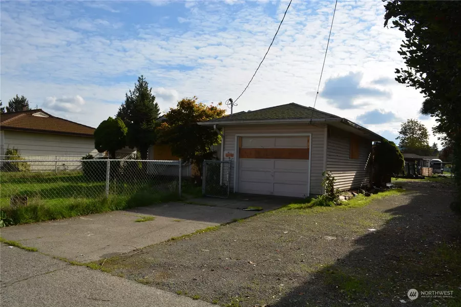 1006 17th ST SE, Auburn, WA 98002