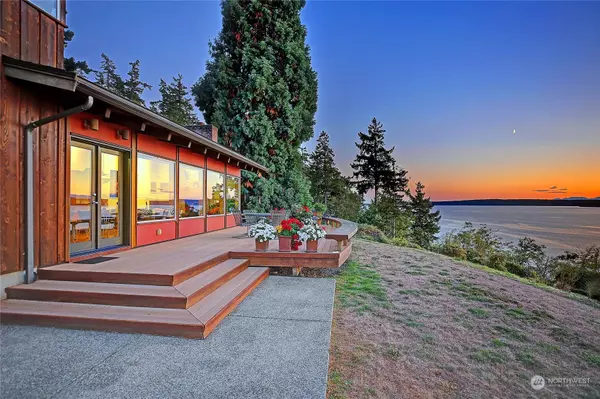 Camano Island, WA 98282,1564 SW Camano DR