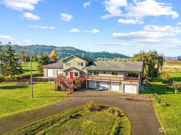 258 N Welcome Slough RD, Cathlamet, WA 98612