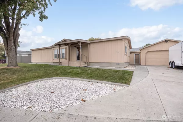 2600 S Buntin LOOP, Kennewick, WA 99337