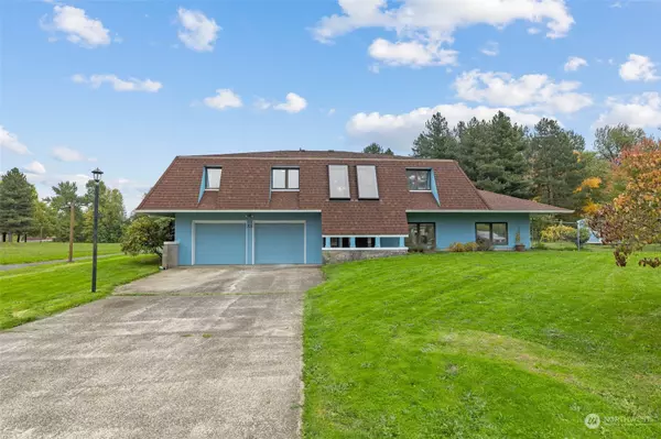 306 Wana Kawok ST,  North Bonneville,  WA 98639