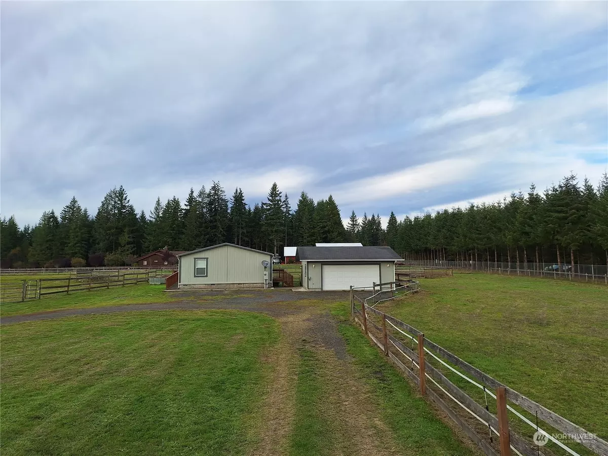 Chehalis, WA 98532,117 Hewitt RD