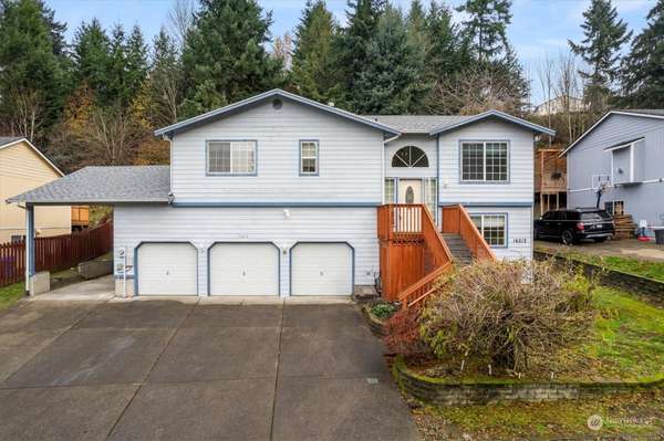 16213 39th Street Ct E, Lake Tapps, WA 98391