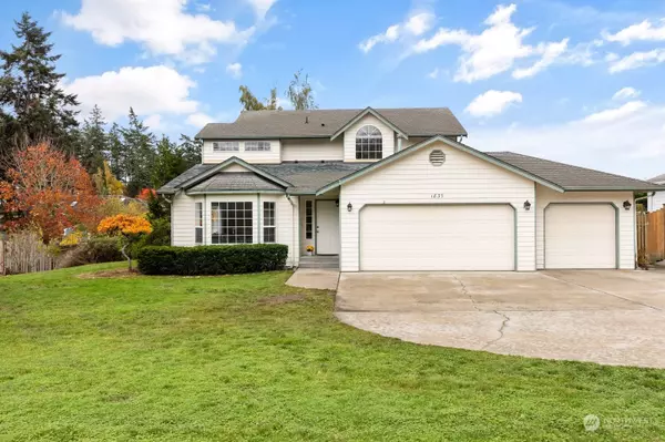 1839 SW Loerland DR, Oak Harbor, WA 98277