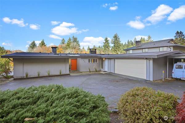 2704 SE Fir ST, Port Orchard, WA 98366