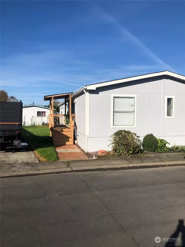 4400 Ocean Beach HWY #31, Longview, WA 98362