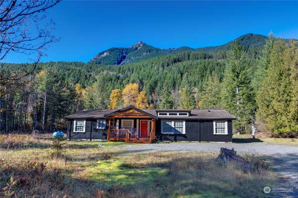 943 Cannon RD, Packwood, WA 98361