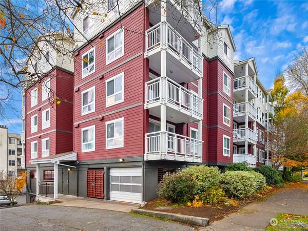 2805 NE 125th ST #303, Seattle, WA 98125