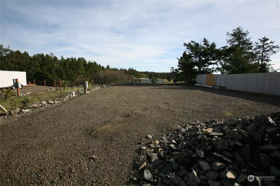 31710 J PL, Ocean Park, WA 98640