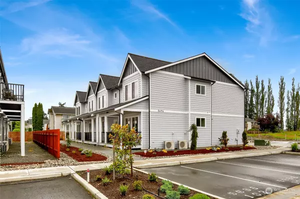 5674 Sunstone Place #103, Ferndale, WA 98248