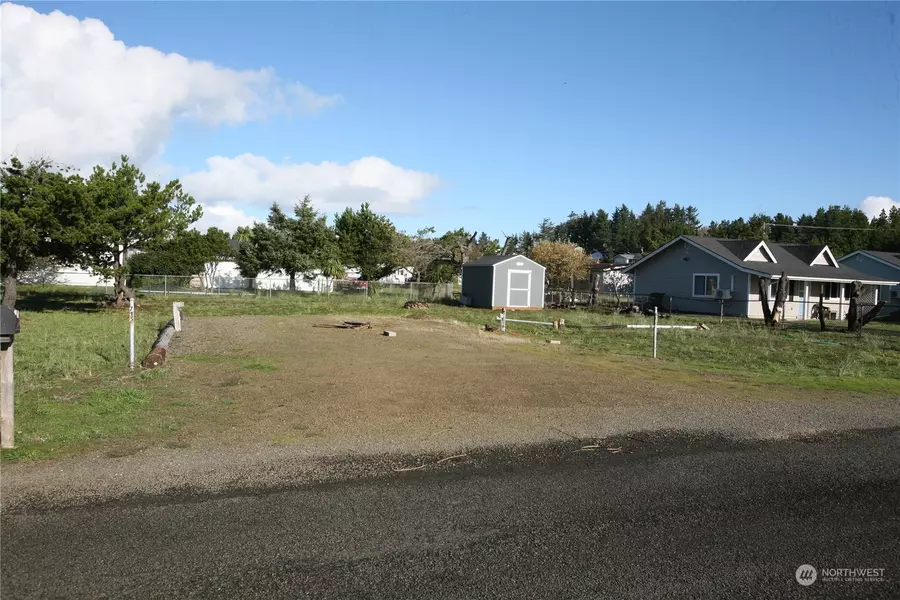 715 338th PL, Ocean Park, WA 98640