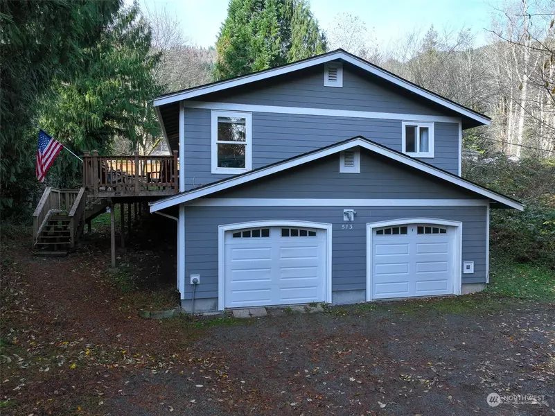 513 Rainbow DR, Sedro Woolley, WA 98284