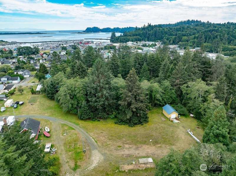 310 NE Cedar ST, Ilwaco, WA 98624