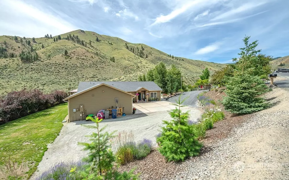 1365 Pitcher Canyon RD, Wenatchee, WA 98801