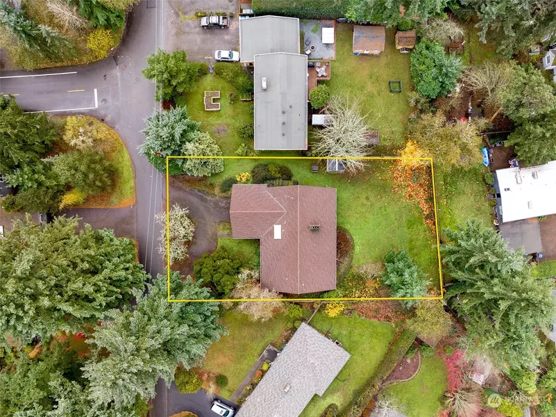 18905 8th AVE SW, Normandy Park, WA 98166