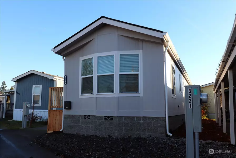 3221 S 182nd PL #217, Seatac, WA 98188