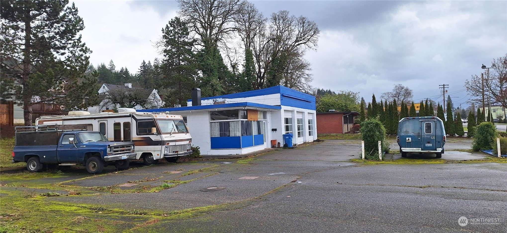 Chehalis, WA 98532,634 S Market BLVD