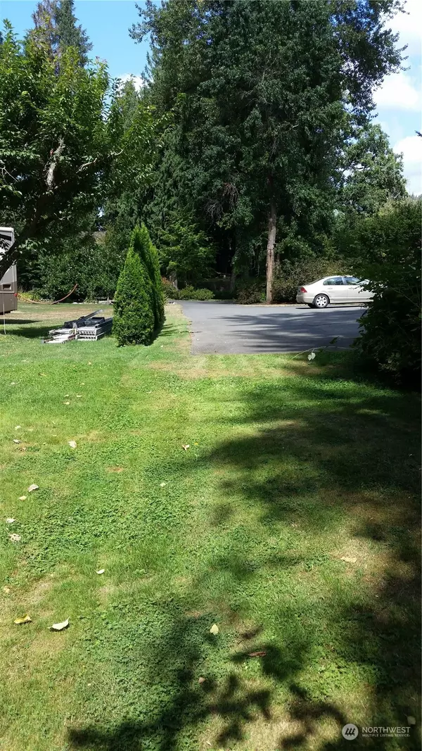 Issaquah, WA 98027,1560 Sycamore DR SE