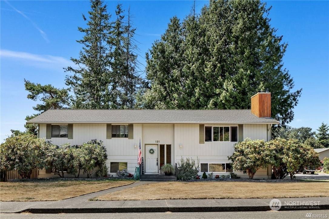 121 8th ST, Blaine, WA 98230