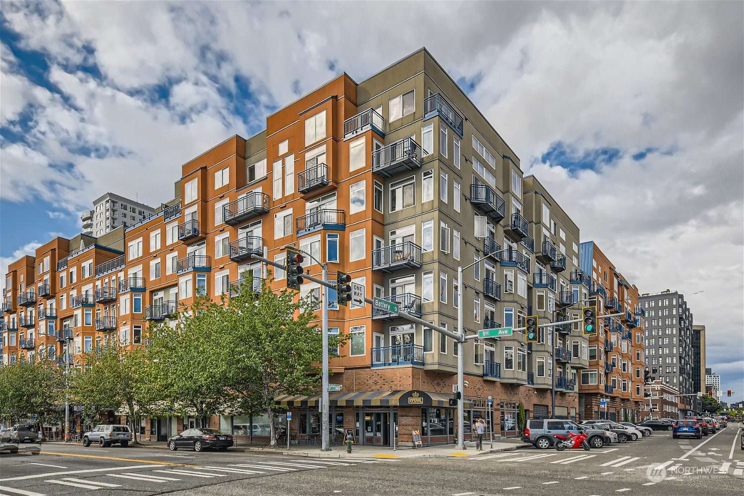 2414 1st AVE #612, Seattle, WA 98121