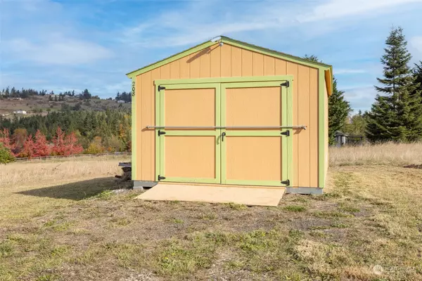 Sequim, WA 98382,208 Lake of the Hills Loop