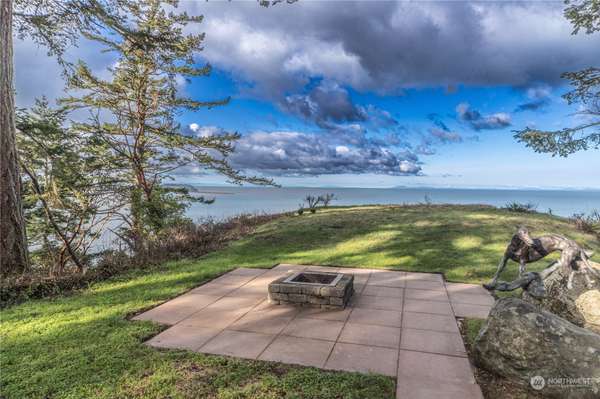 560 Raven RD, Port Townsend, WA 98368