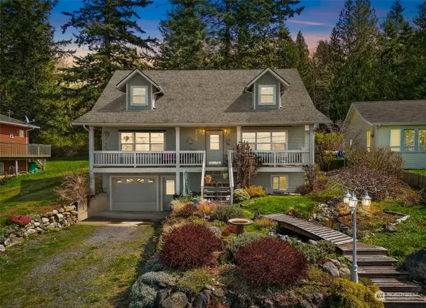 2544 Island View LN, Lummi Island, WA 98262