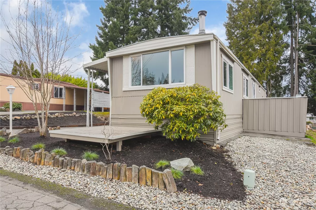 Everett, WA 98204,13320 Highway 99 S #141