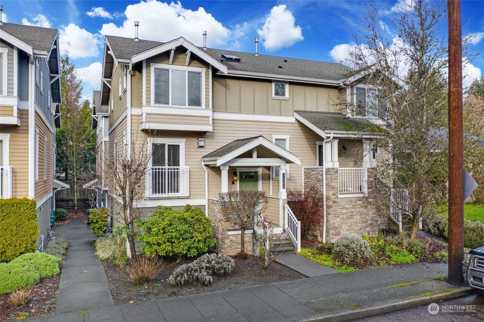 4508 NE 55th ST #B, Seattle, WA 98105