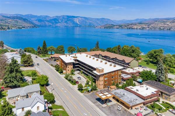 2220 W Woodin AVE #202, Chelan, WA 98816